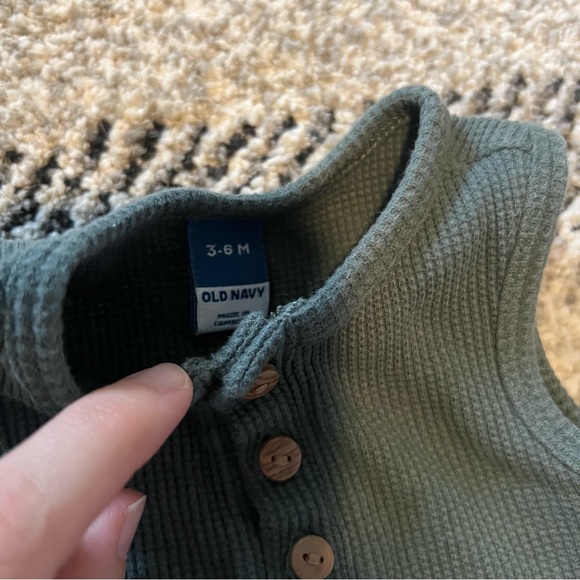 Bundle of 3 old navy henley tank onesies - Picture 6 of 7